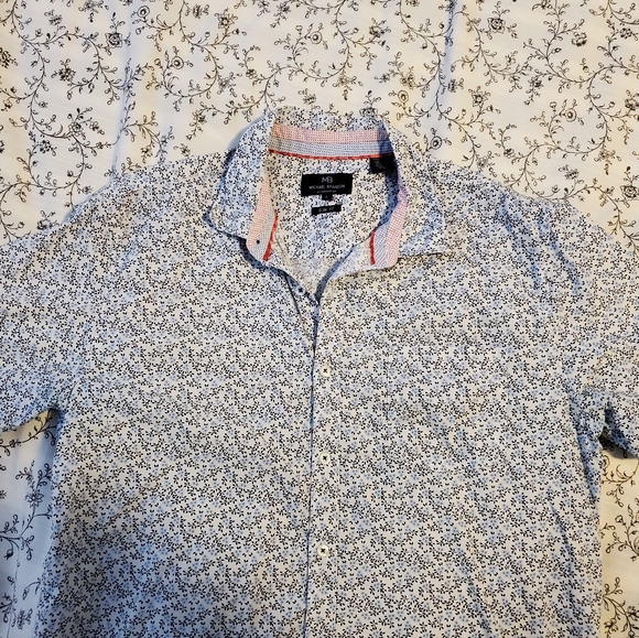 Shirt - Picture 2 of 3